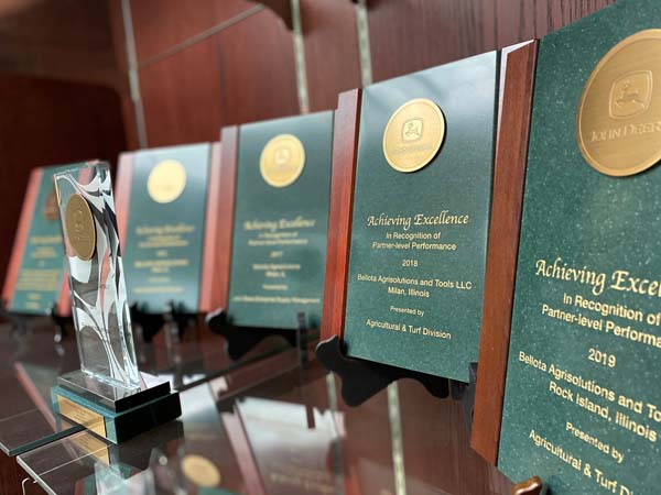 bellota-agrisolutions-reconocida-como-partner-de-john-deere-durante-11-anos-consecutivos-en-su-programa-achieving-excellence.jpg